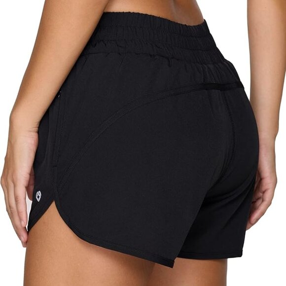 2 Running Shorts - Picture 8 of 12